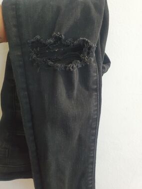 Black Distressed Jeans - Straight Leg